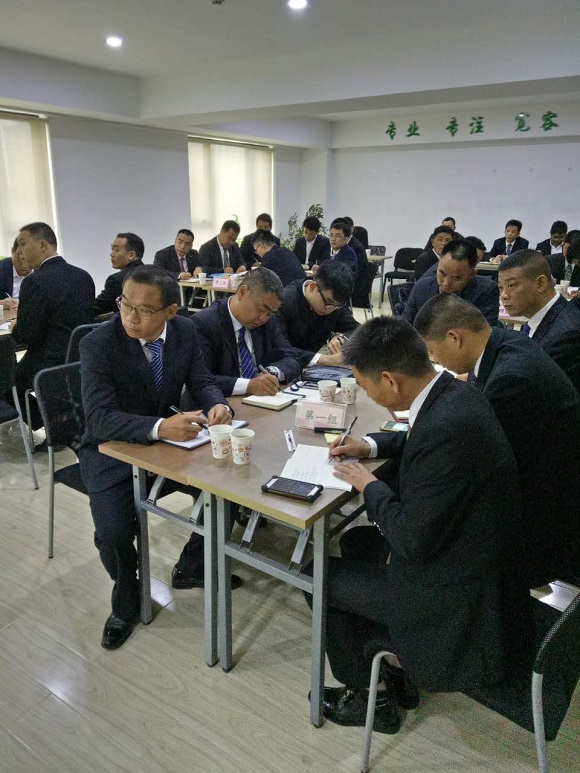 長(cháng)沙清潔,長(cháng)沙清潔服務(wù),長(cháng)沙專(zhuān)業(yè)清潔,長(cháng)沙清潔公司,湖南專(zhuān)業(yè)清潔,長(cháng)沙保潔公司,長(cháng)沙專(zhuān)業(yè)保潔,長(cháng)沙物業(yè)保潔